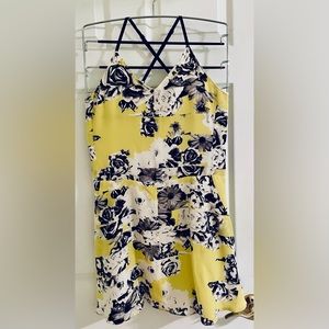 Elorie Yellow/Black and White Flower Dress, Size 8 (WITH POCKETS!)